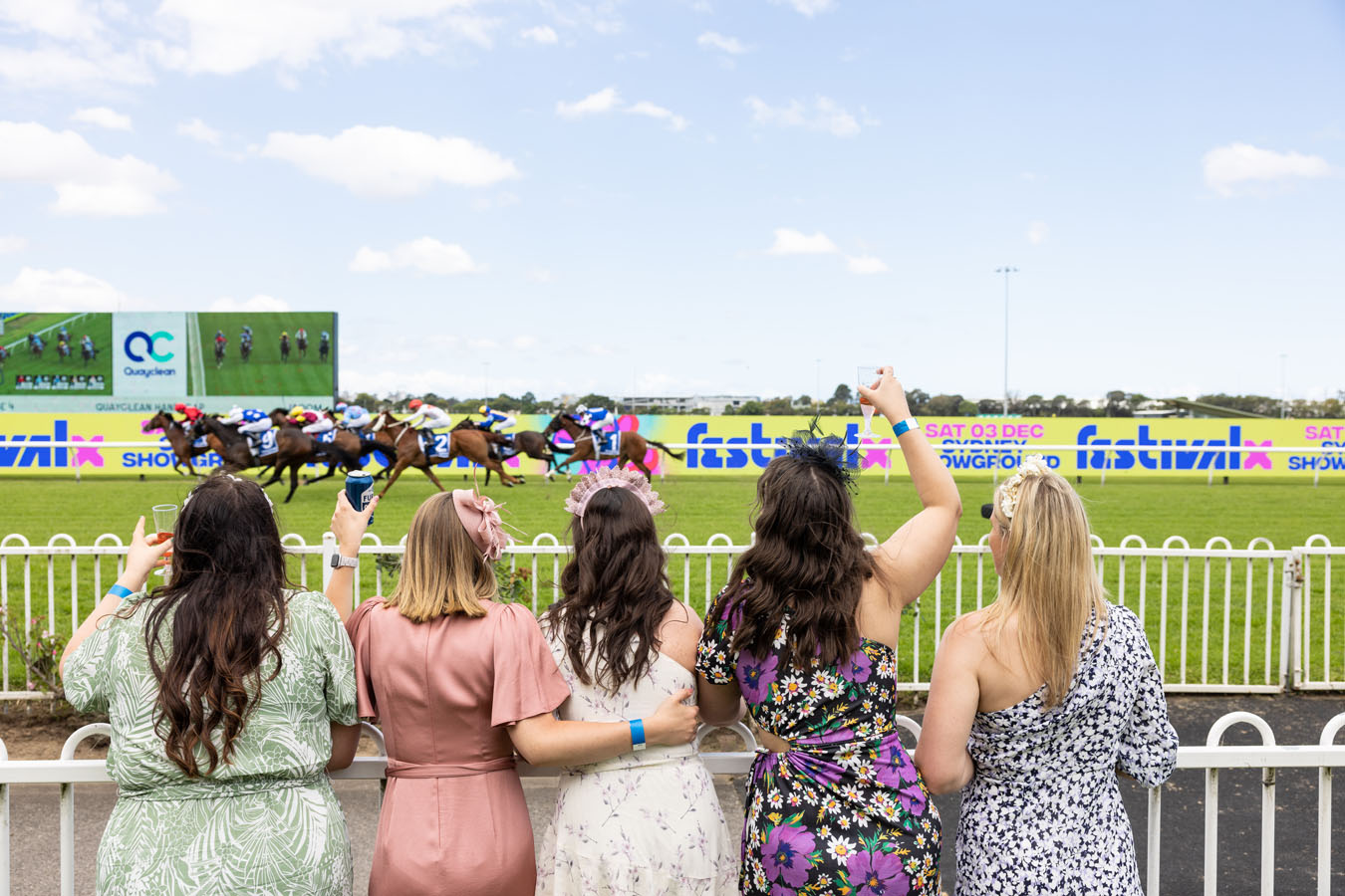 FIVE DIAMONDS A SPARKLING END TO SYDNEY EVEREST CARNIVAL