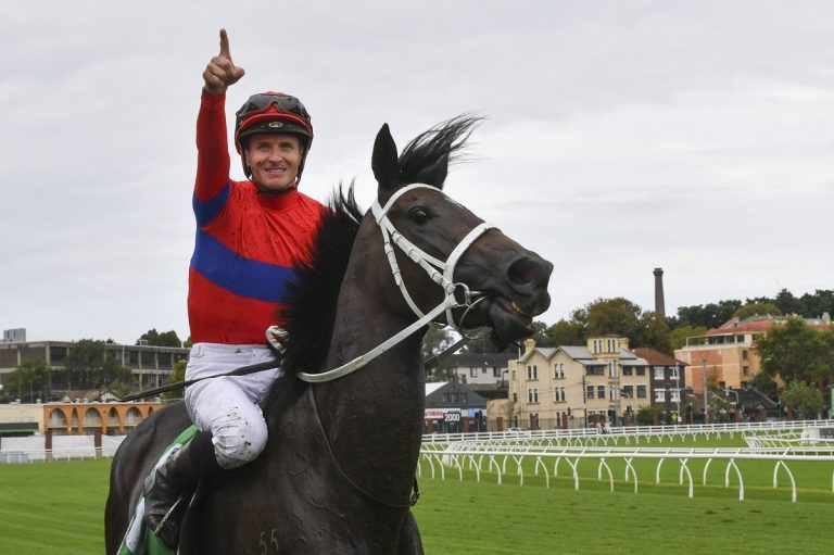 VERRY ELLEEGANT HONOURED WITH GROUP 1 RACE AT SYDNEY AUTUMN CARNIVAL